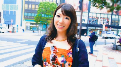 274ETQT-169 専業主婦一筋えりこ奥様がカミングアウト！「お恥ずかしいんですけど…なんか、ちょっとモノ扱いをされてみたい」なんと昔の彼氏がSっ気のある殿方でその思い出が忘れられずに夜な夜なオナニーでお慰めしている変態さんに中出し！