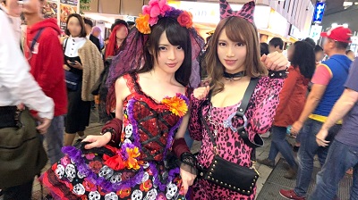 200GANA-1928 渋谷ハロウィン当日！大騒ぎ！逮捕者続出のさなか、仮装ナンパ師突入！ピンク女豹の巨乳ギャル＆小悪魔セクシーな美女2人組にワンチャン狙いでグイグイ声掛けー！暴徒と化したパリピたちを横目に、ホテルで4P乱痴気騒ぎ！！ り