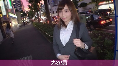 200GANA-2127 マジ軟派、初撮。 1376 インタビューの為に撮影に応じてくれた癒し系OL 恋愛のアドバイスと称してキスを迫れば戸惑いながらも男優のテクに顔をとろけさせ、そのまま流されてオナニー→セックス 経験したことのない激しい
