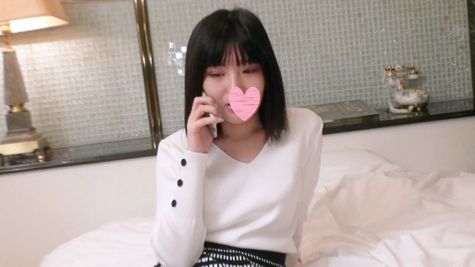 FC2PPV-1692862 「もう電話かけてきちゃダメだよ？」彼氏の電話を無視してSEXしに来た保育士さくらちゃん、口に収まりきらない巨根を奥まで咥えたミニマムオマンコに大量中出し!