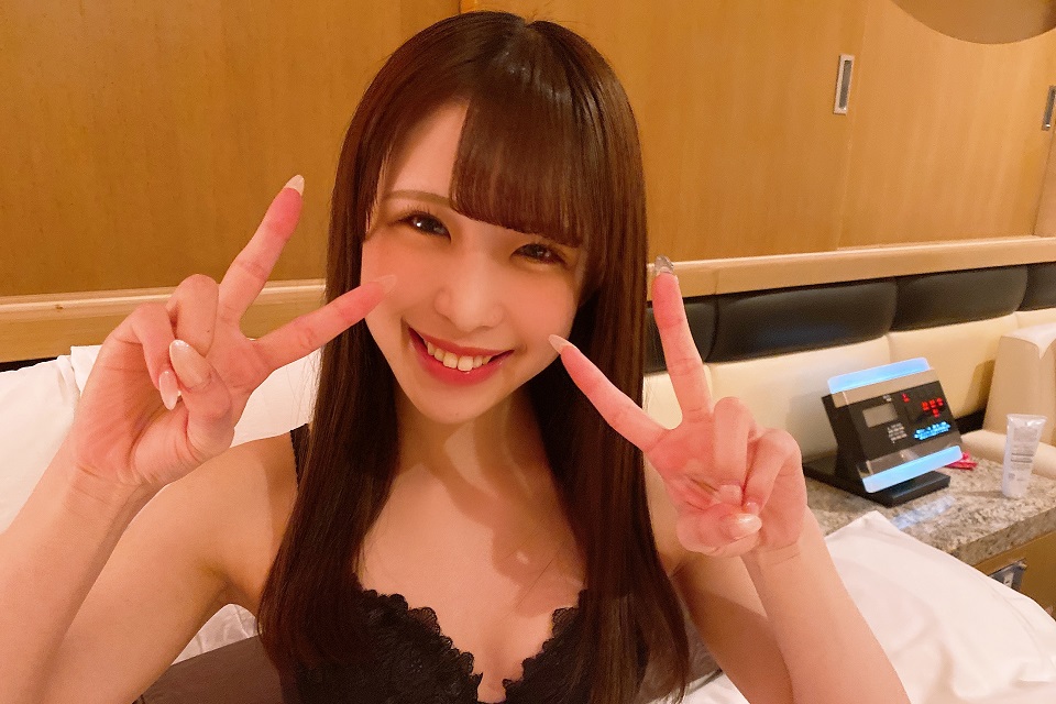 FC2PPV-1703604 童貞くんの部屋に美少女1人でお伺いします！玄関即尺からの筆おろしでもう撮影終わりかと思ったら逆に元童貞くん達に寝込み襲われて種付けされまくった件
