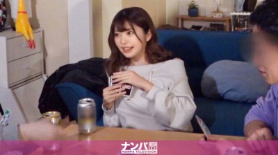 200GANA-2453 百戦錬磨のナンパ師のヤリ部屋で、連れ込みSEX隠し撮り 194 「脱衣」を賭けたカードゲーム中に先輩が寝ちゃった…取り残されたキャミ姿の先輩のオンナと僕。この誘惑に耐えきれず恐る恐る手を出すと、先輩のオ